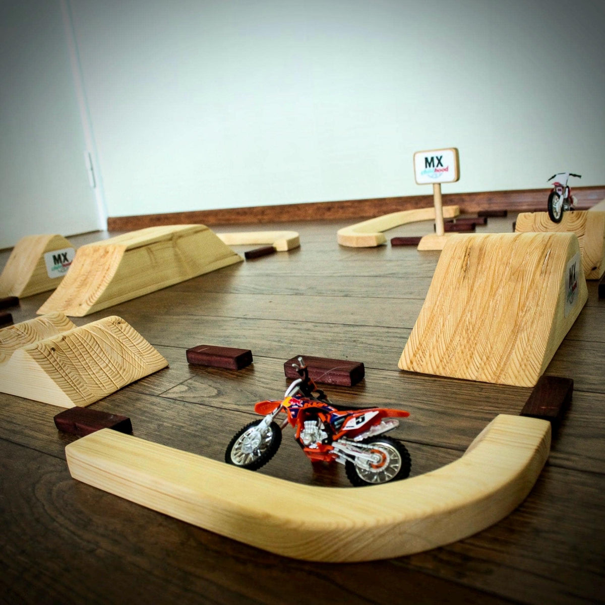 supercross play track with dirtbike models for kids